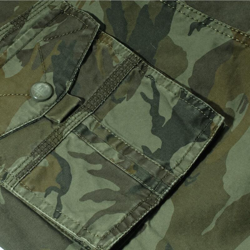 Camo Cargo Šortky